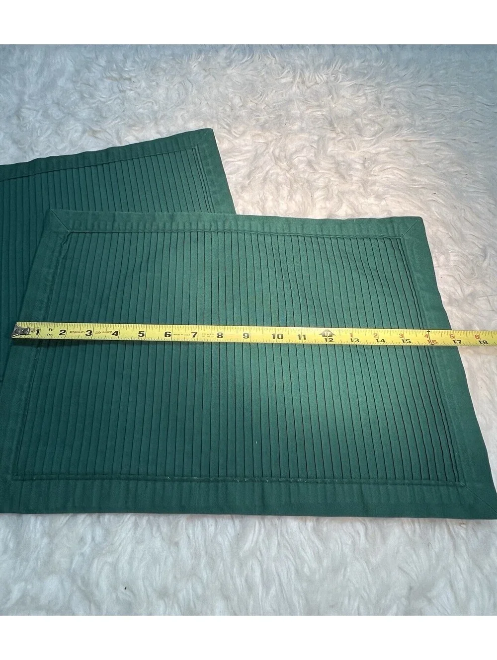 N/A dark green